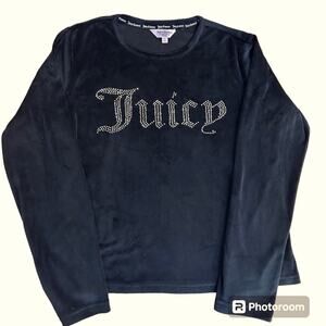 Juicy Couture sleepwear velour embellished long sleeved crewneck top. Size L